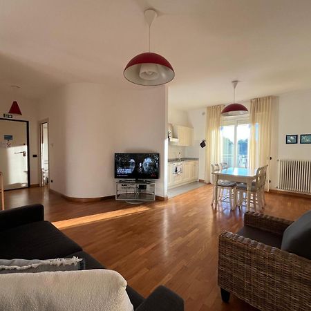 Dea Apartments Albenga Exteriör bild