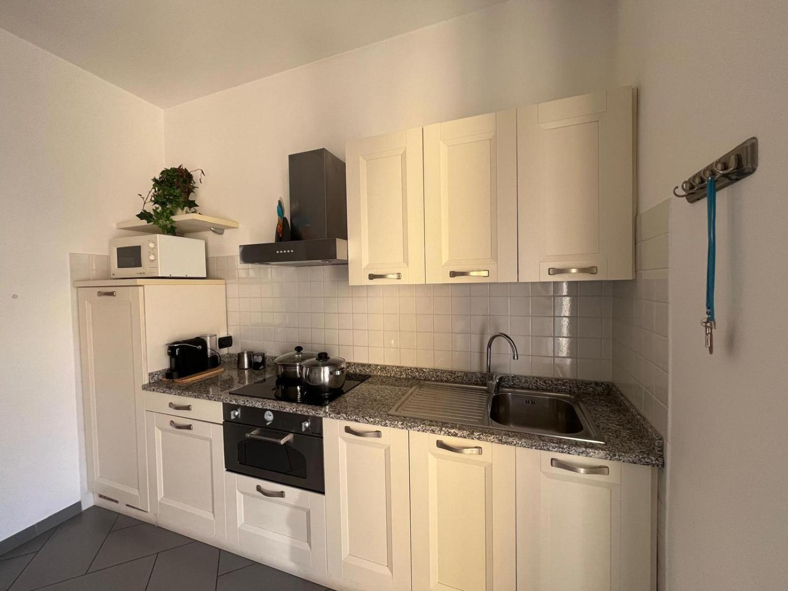 Dea Apartments Albenga Exteriör bild