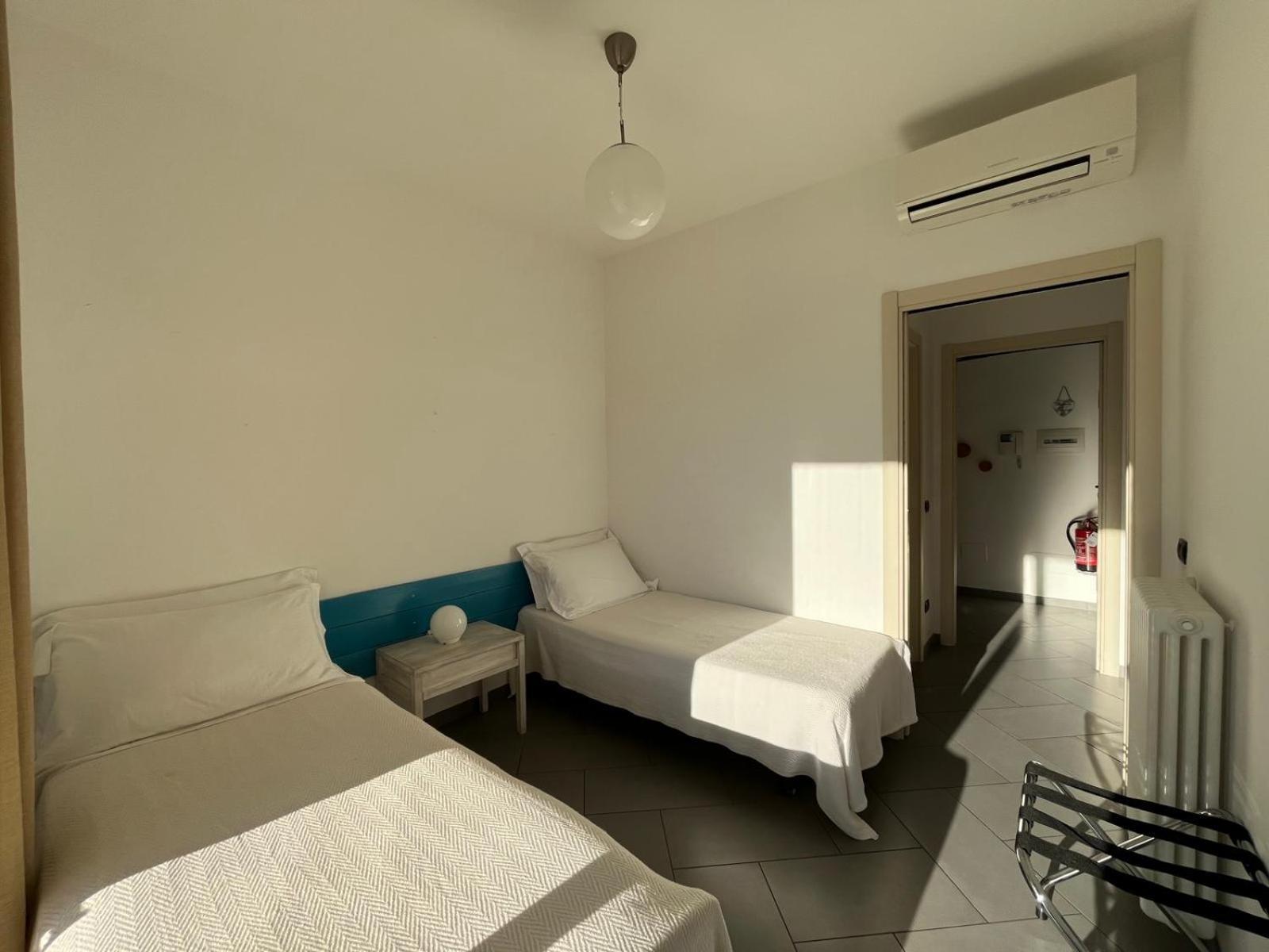 Dea Apartments Albenga Exteriör bild