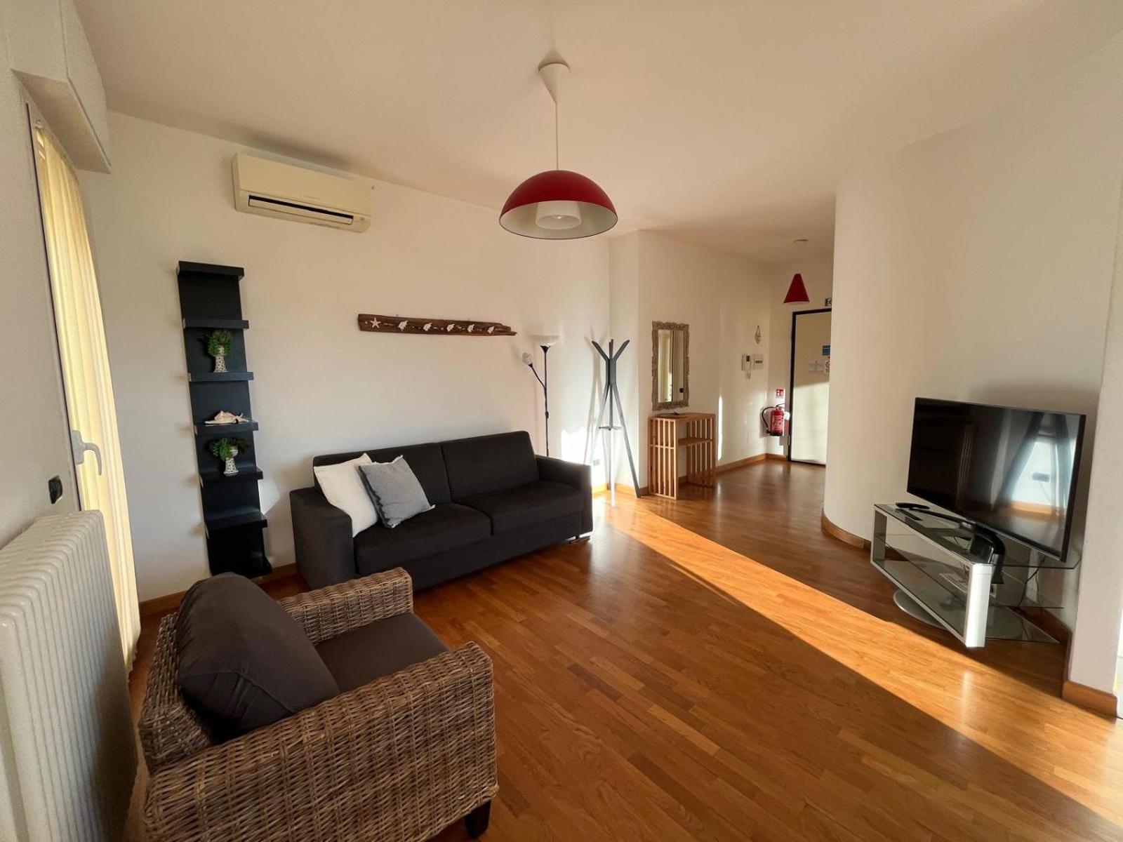 Dea Apartments Albenga Exteriör bild