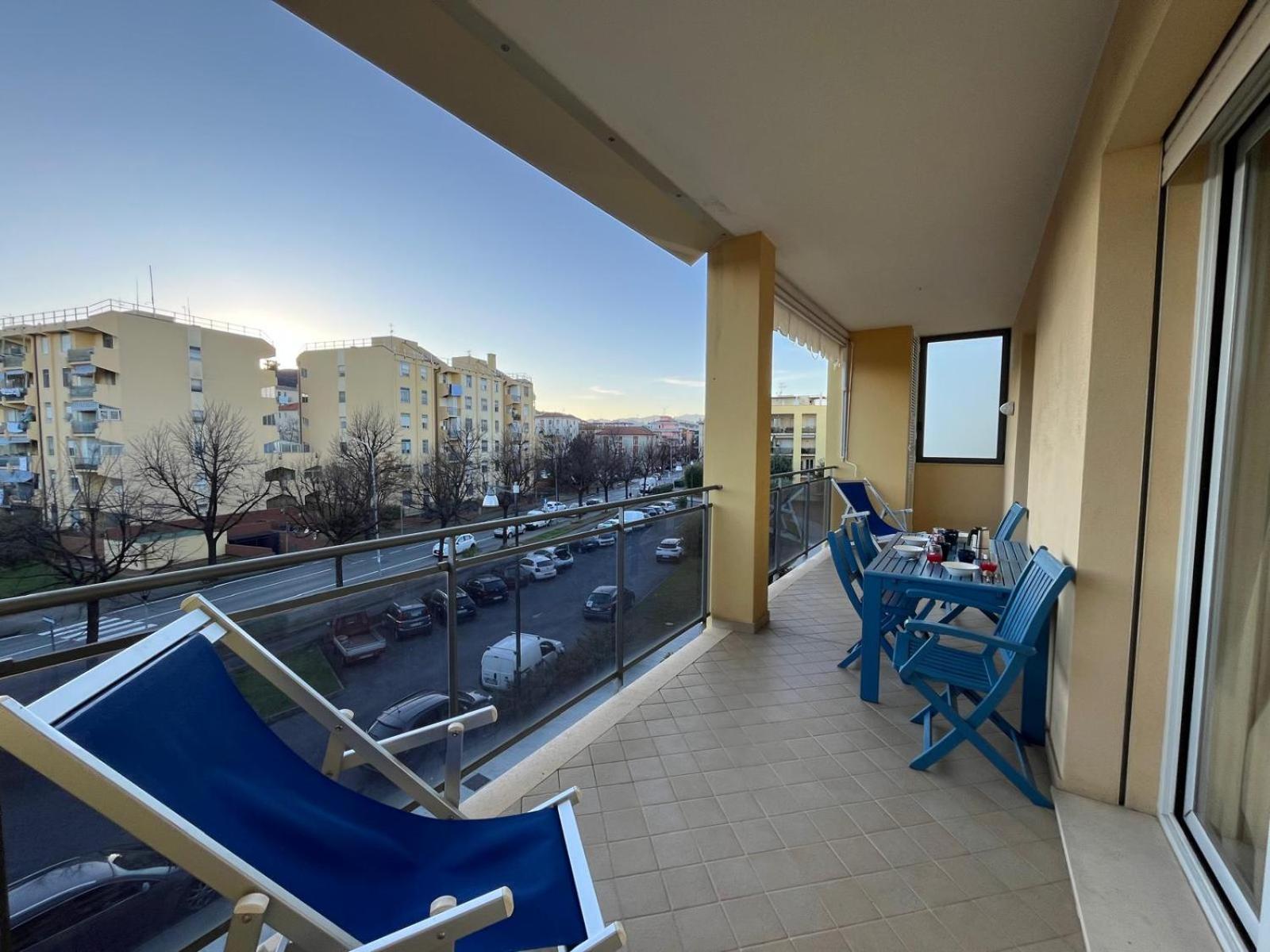 Dea Apartments Albenga Exteriör bild