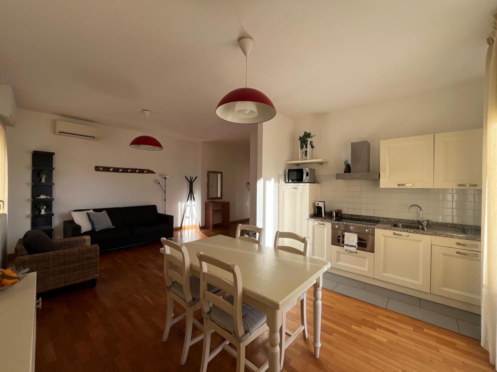 Dea Apartments Albenga Exteriör bild