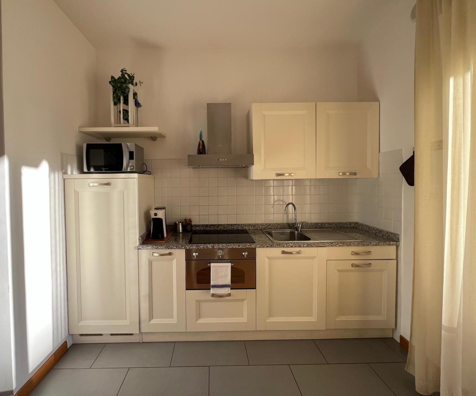 Dea Apartments Albenga Exteriör bild