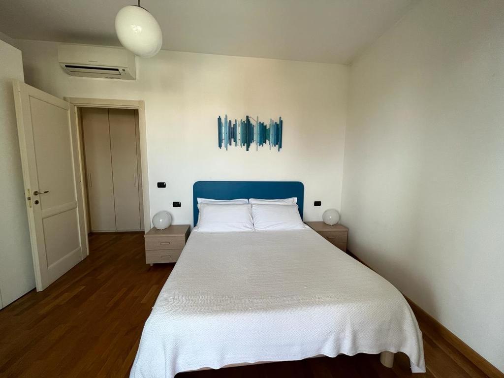 Dea Apartments Albenga Exteriör bild